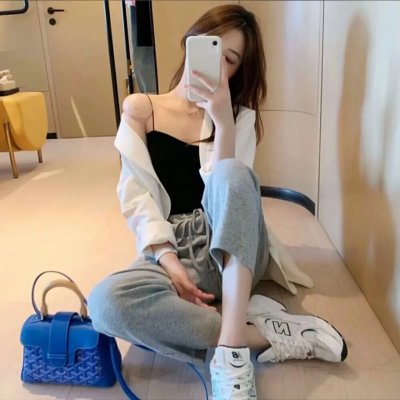 鸣鸟不飞：乌云密布